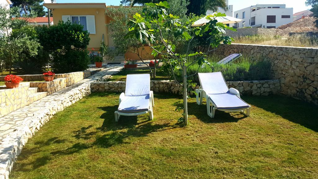 Villa Nela Petrcane Εξωτερικό φωτογραφία