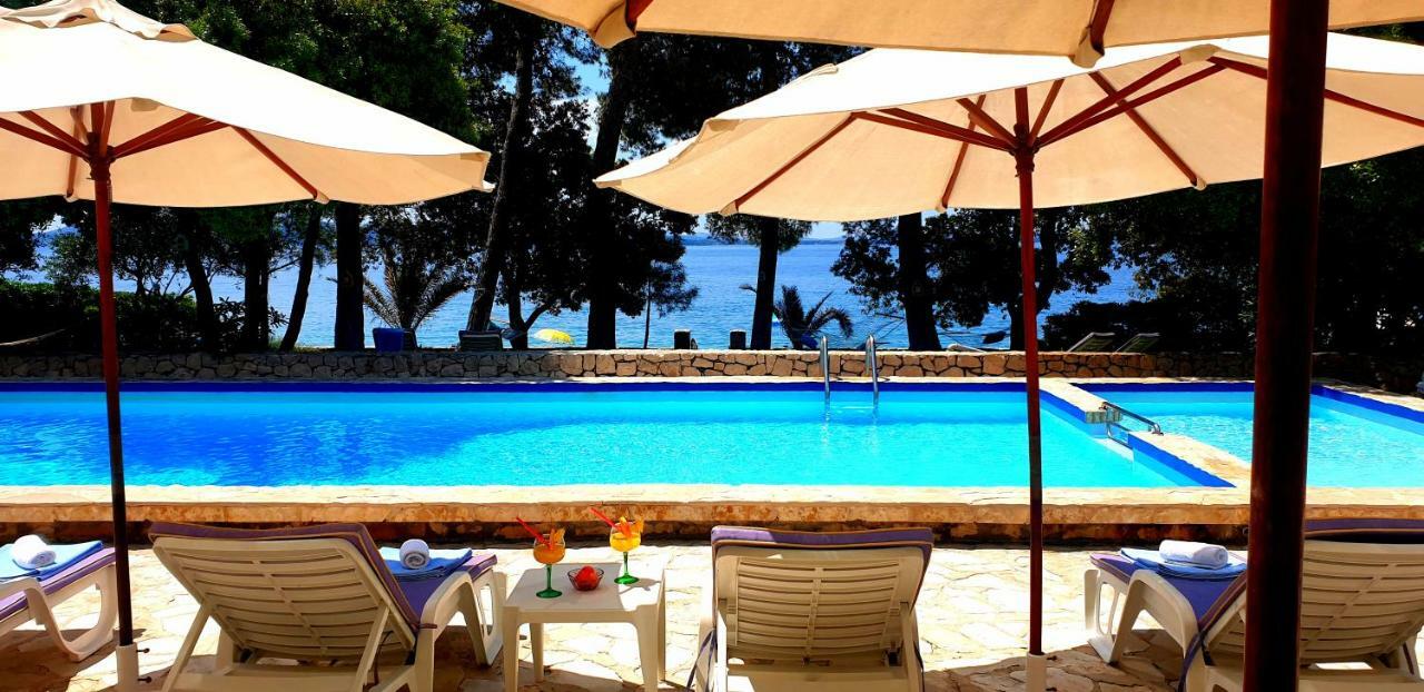 Villa Nela Petrcane Εξωτερικό φωτογραφία