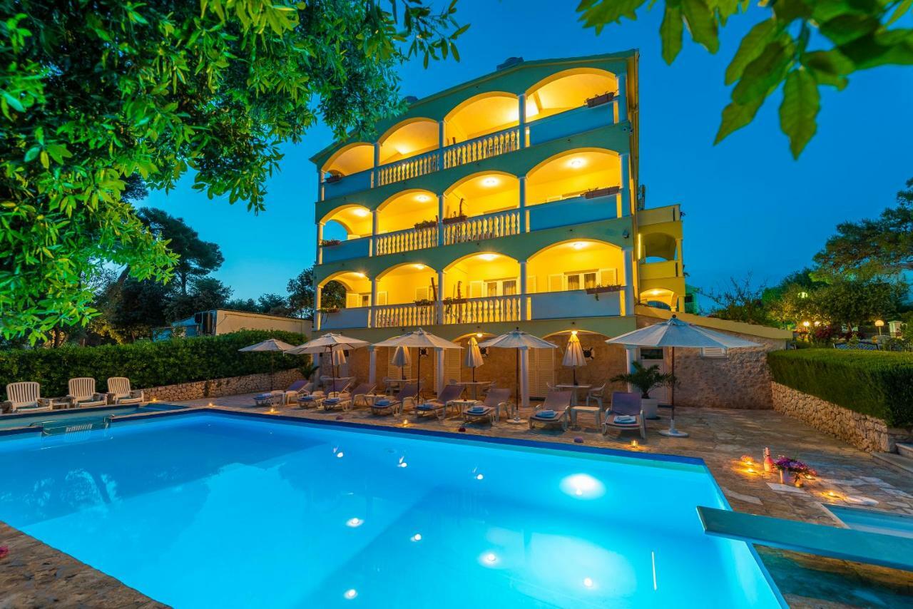 Villa Nela Petrcane Εξωτερικό φωτογραφία