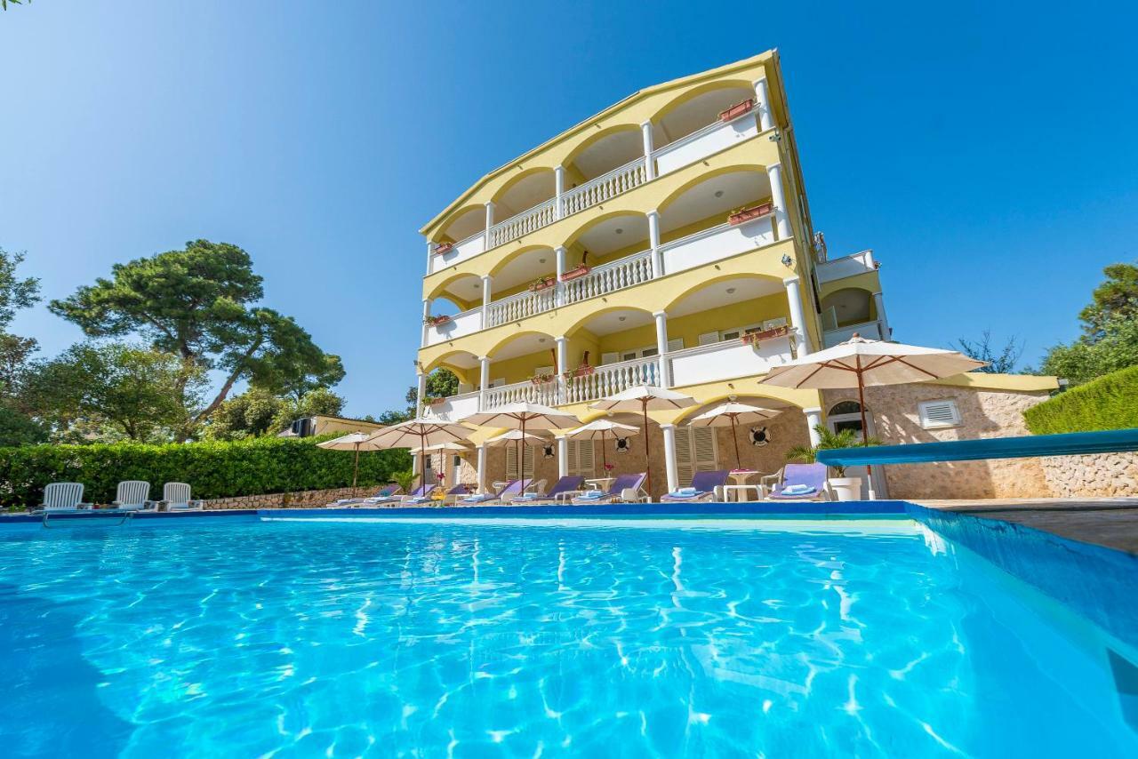 Villa Nela Petrcane Εξωτερικό φωτογραφία