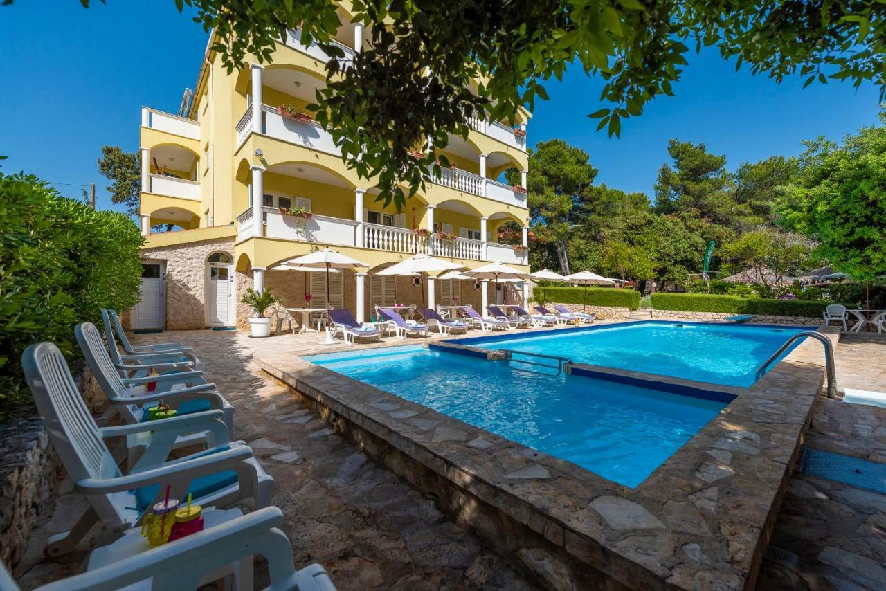 Villa Nela Petrcane Εξωτερικό φωτογραφία