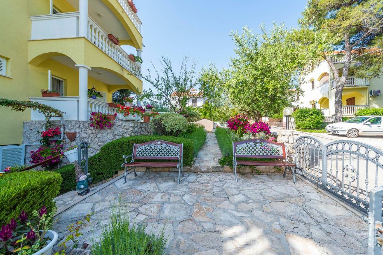 Villa Nela Petrcane Εξωτερικό φωτογραφία