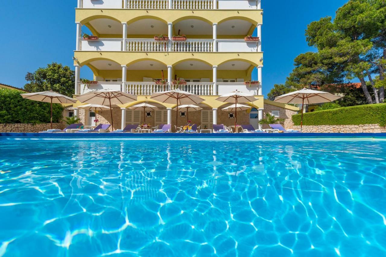 Villa Nela Petrcane Εξωτερικό φωτογραφία