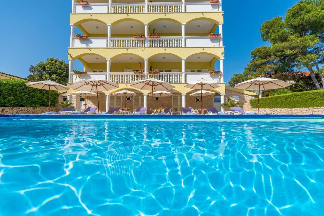 Villa Nela Petrcane Εξωτερικό φωτογραφία